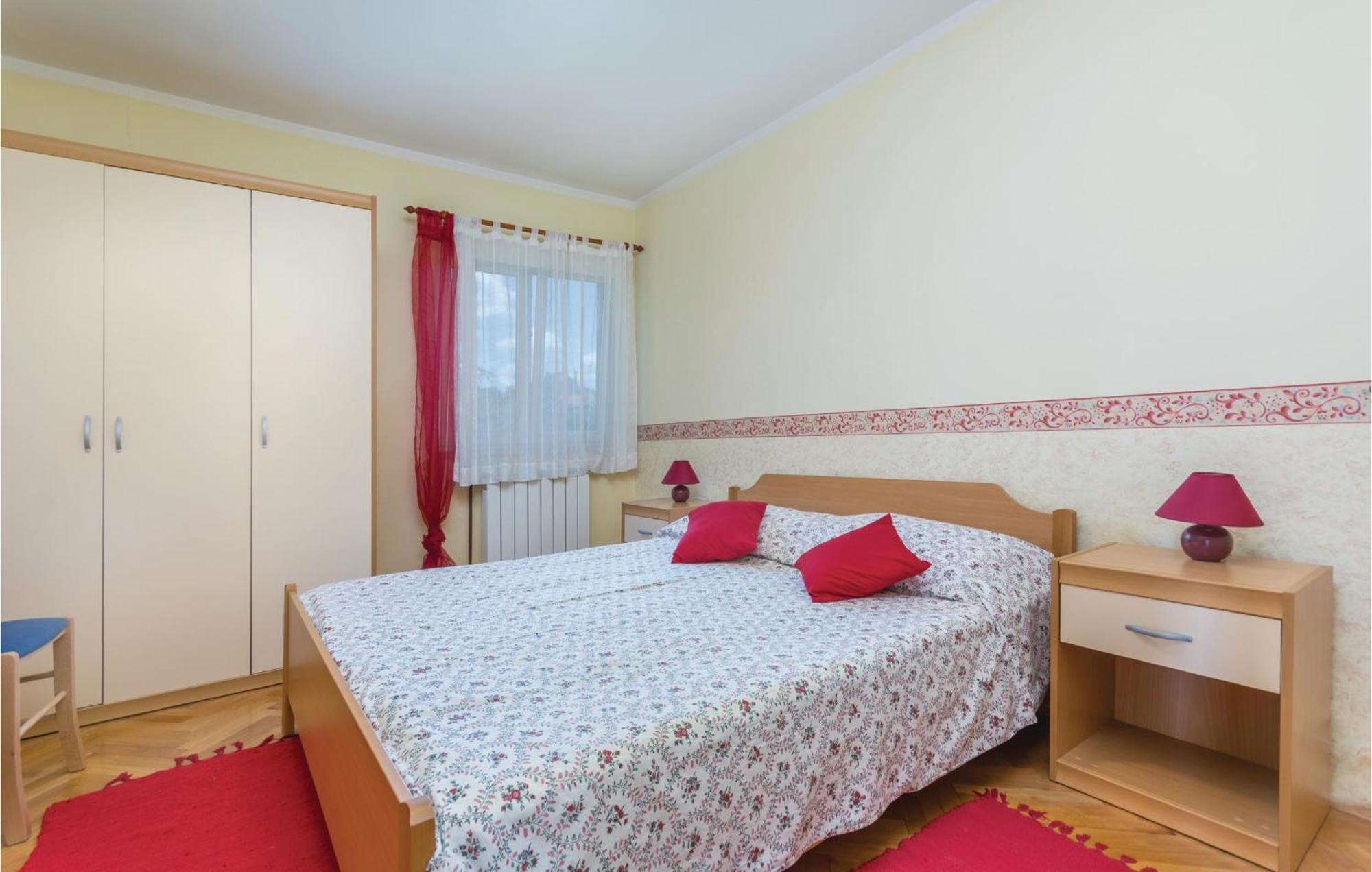 2 Bedroom In *
