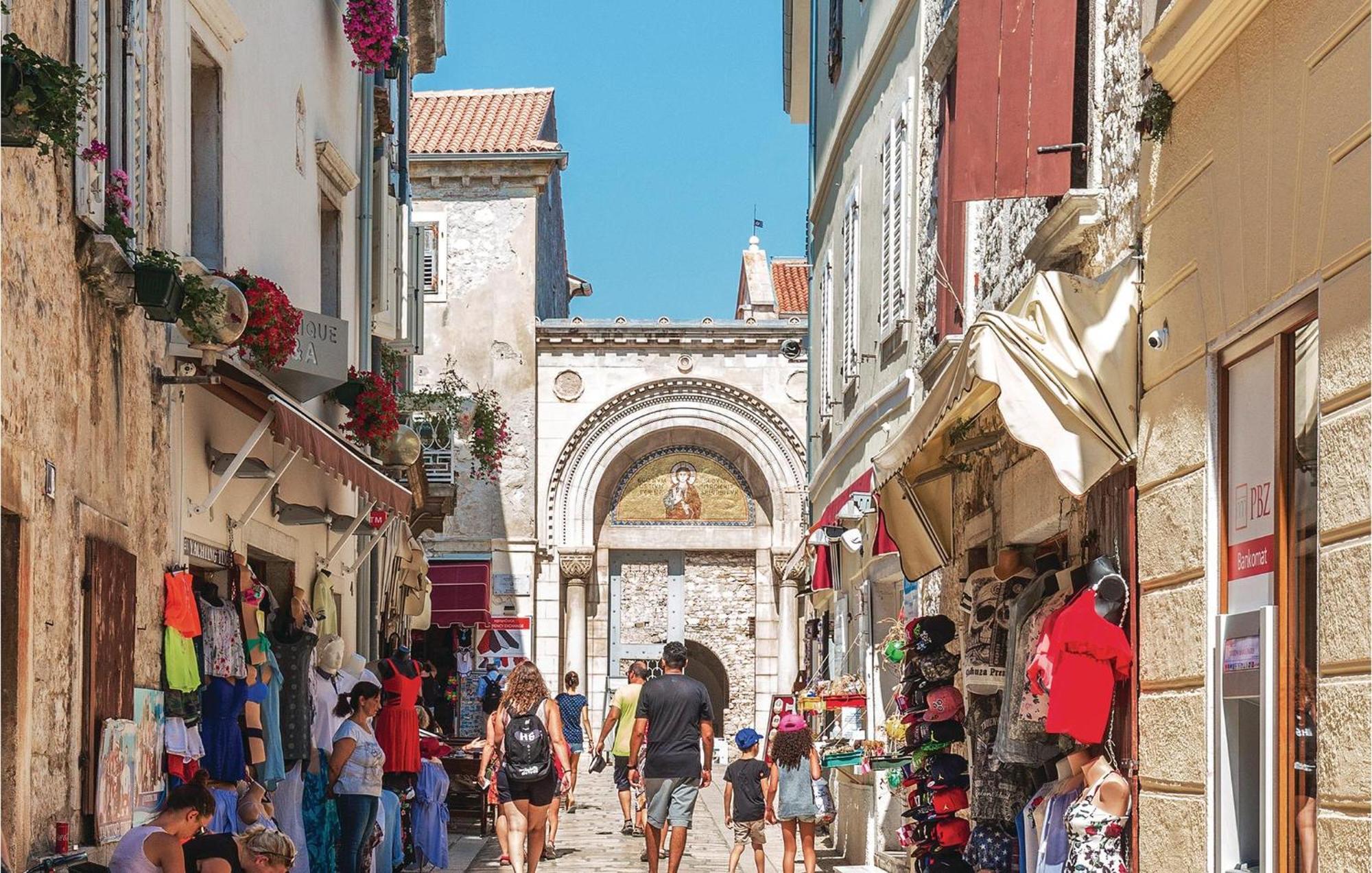 Apartment 2 Bedroom In Porec